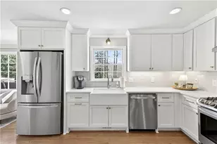 320 Barrow Downs, Alpharetta, GA 30004 - Photo 17