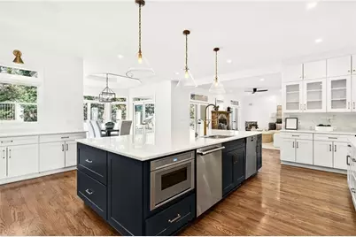 111 Cherry Hill Drive, Marietta, GA 30067 - Photo 9