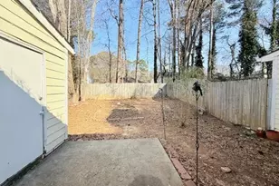 5390 Cherry Wood Dr, Stone Mountain, GA 30083 - Photo 15