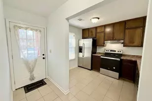 5390 Cherry Wood Dr, Stone Mountain, GA 30083 - Photo 3