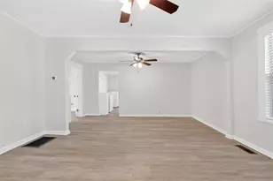 246 Spring St, Commerce, GA 30529 - Photo 3