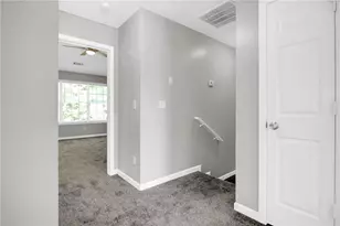 6320 Hickory Ln Cir, Union City, GA 30291 - Photo 13