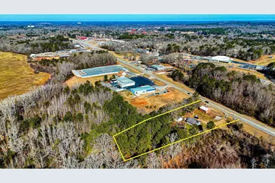 1013 Veterans Parkway, Barnesville, GA 30204 - Photo 7