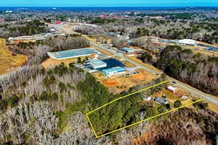 1013 Veterans Pkwy, Barnesville, GA 30204 - Photo 7