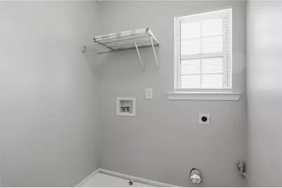 9553 Lakeview Circle, Union City, GA 30291 - Photo 29