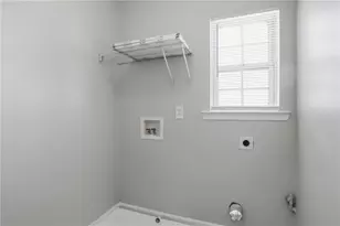 9553 Lakeview Cir, Union City, GA 30291 - Photo 29