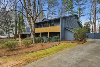 4256 Loch Highland Parkway NE, Roswell, GA 30075 - Photo 33