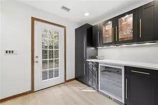 4256 Loch Highland Pkwy NE, Roswell, GA 30075 - Photo 15