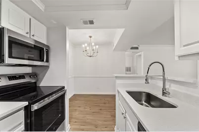 3086 Chastain Park Court NE, Atlanta, GA 30342 - Photo 9