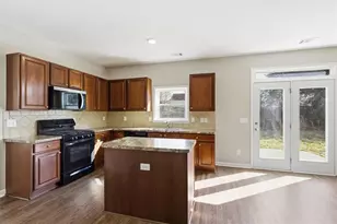 7366 Poppy Way, Union City, GA 30291 - Photo 13