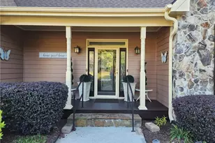 3785 Glen Ian Dr, Loganville, GA 30052 - Photo 3