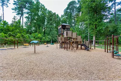 859 Stovall Boulevard NE, Atlanta, GA 30342 - Photo 59