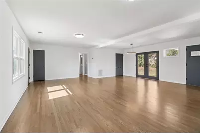 2219 Lisa Drive SE, Marietta, GA 30067 - Photo 13