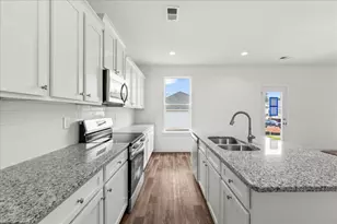 528 Lillian Way, Statham, GA 30666 - Photo 13