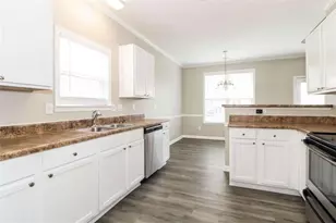 2312 Temple View Dr, Snellville, GA 30078 - Photo 9