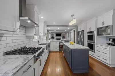 5147 Meadowlake Drive, Dunwoody, GA 30338 - Photo 13