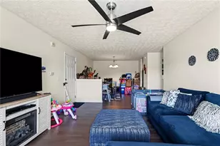 5303 Fairington Club Dr, Lithonia, GA 30038 - Photo 5