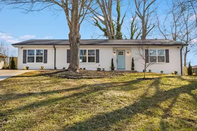 1340 Vine Street NE, Gainesville, GA 30501 - Photo 1