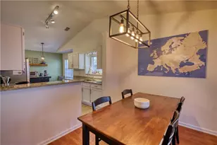 181 Colemans Bluff Dr, Woodstock, GA 30188 - Photo 9