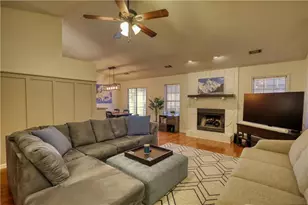 181 Colemans Bluff Dr, Woodstock, GA 30188 - Photo 3