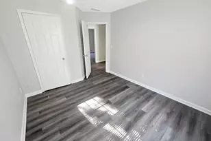 800 Mills Dr, Covington, GA 30016 - Photo 9