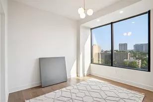 2828 Peachtree Rd NW, Atlanta, GA 30305 - Photo 17