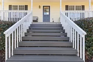 6720 Honeysuckle Ln, Gainesville, GA 30506 - Photo 3