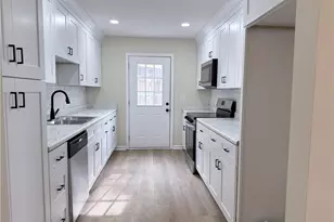 1223 Kathy Ct NE, Conyers, GA 30012 - Photo 7