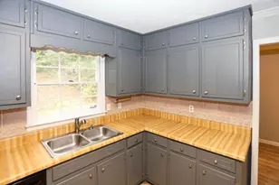 6504 Swift Creek Dr, Lithonia, GA 30058 - Photo 13