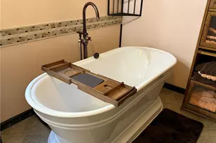 266 Robin Hood Dr, Murrayville, GA 30564 - Photo 17