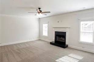 225 Lily Cove Dr, Loganville, GA 30052 - Photo 3