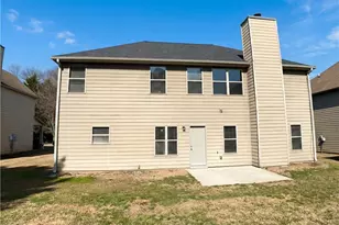 225 Lily Cove Dr, Loganville, GA 30052 - Photo 5