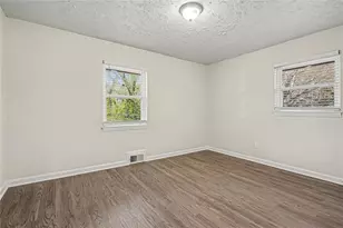 1660 Valencia Rd, Decatur, GA 30032 - Photo 11