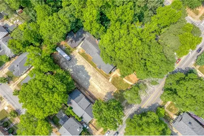 1689 Hosea L Williams Drive NE, Atlanta, GA 30317 - Photo 9