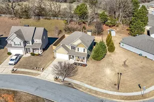 225 Brks Vlg Dr, Pendergrass, GA 30567 - Photo 25