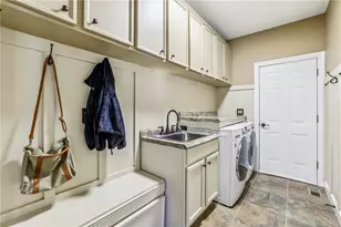 6540 Bridlewood Way, Suwanee, GA 30024 - Photo 37