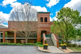 1736 Liberty Ln, Roswell, GA 30075 - Photo 13