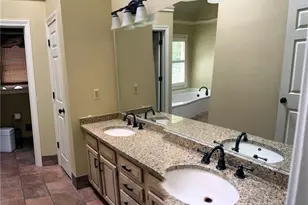 300 Shelli Ln, Roswell, GA 30075 - Photo 23