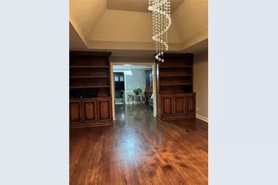 300 Shelli Lane, Roswell, GA 30075 - Photo 3