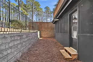 210 Leeward Ln, Roswell, GA 30076 - Photo 33