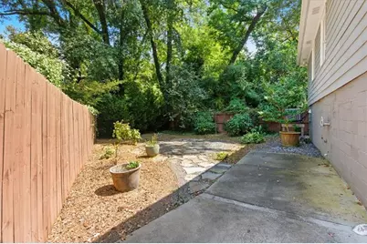 2238 Ridgedale Road NE, Atlanta, GA 30317 - Photo 31