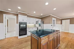 2205 Parliament Dr, Lawrenceville, GA 30043 - Photo 25