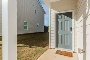 38 Huntley Trce, Hoschton, GA 30548 - Photo 3