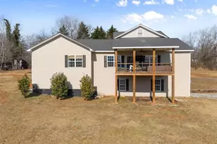 31 Dockmore Rd, Cleveland, GA 30528 - Photo 1