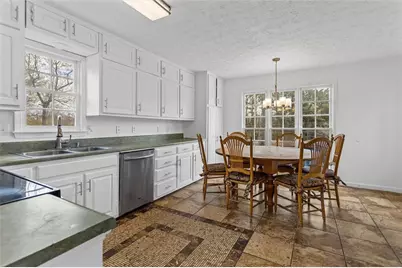 870 Hounds Ridge Court, Lawrenceville, GA 30043 - Photo 7