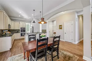 1200 Dunwoody Village Dr, Dunwoody, GA 30338 - Photo 11