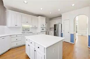 350 Waters Bend Way, Johns Creek, GA 30022 - Photo 9