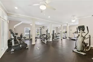 3 Plantation Dr NE, Atlanta, GA 30324 - Photo 9