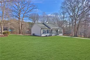 1760 Mountain Ash Ct, Dacula, GA 30019 - Photo 3