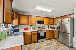 3008 Cedar Glen Run, Gainesville, GA 30507 - Photo 5